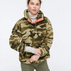 J.Crew Women’s Camo Sherpa Fleece Pullover | Snap Collar Sweatshirt Size M
